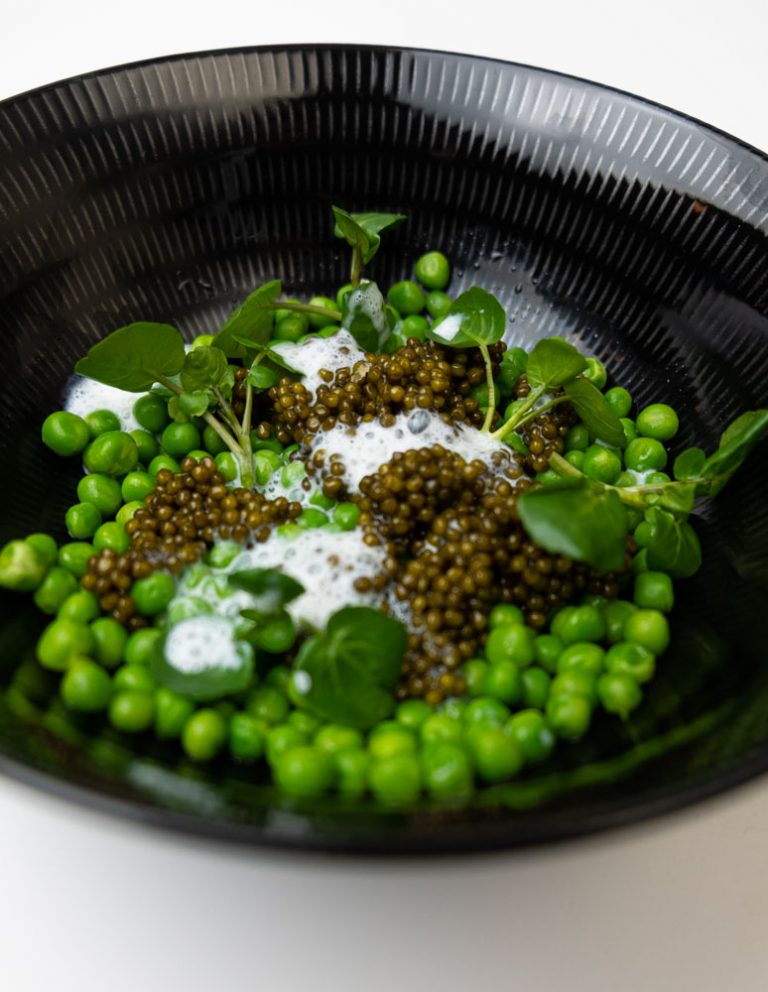 Gebutterte grüne Erbsen mit Imperial Caviar und Kefir - Imperial Caviar ...